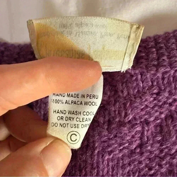 Artesanias Paehamama Handmade Knit Peruvian Alpaca Button Down Purple Cardigan - Picture 4 of 8